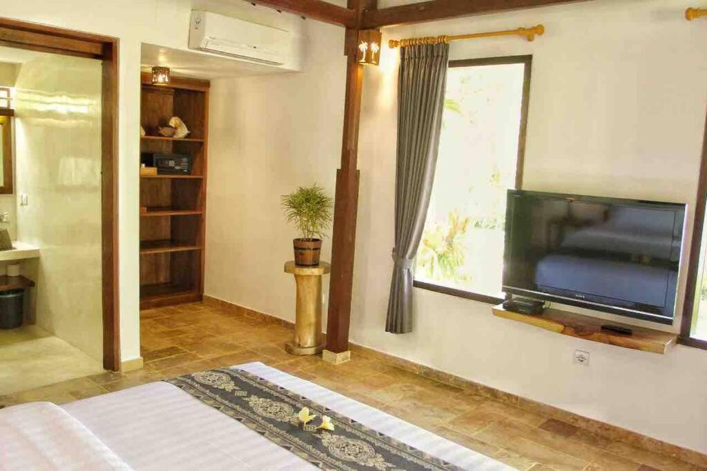 Villa Serene & Spa Mangsit Exterior photo